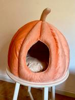 Orange cat bed plush house, Ophalen of Verzenden, Zo goed als nieuw
