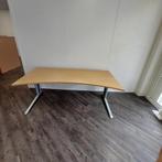 Instelbaar bureau / tafel met schroef 200x100/80xH62-82cm, Huis en Inrichting, Bureaus, In hoogte verstelbaar, Gebruikt, Bureau