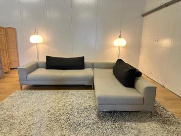 ZGAN Design on Stock Aikon Kussen Milton 115x21x47 beschikbaar voor biedingen