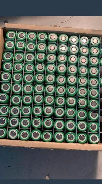 LG dbmj1 3500 mah 90/100% beschikbaar voor biedingen