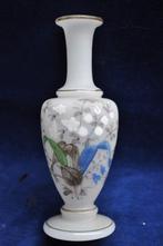 Oud Vaasje Bristol 17 cm Lelietjes van Dalen, Antiek en Kunst, Ophalen of Verzenden