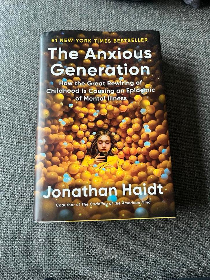The Anxious Generation - Jonathan Haidt, Ophalen of Verzenden, Zo goed als nieuw