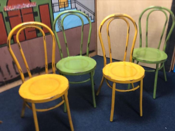 Vintage Stalen Bistro Stoelen - Geel & Groen, Huis en Inrichting, Stoelen, Gebruikt, Vier, Metaal, Overige kleuren, Ophalen