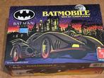 Batman Returns Batmobile 1:25 Model, Verzamelen, Ophalen of Verzenden, Nieuw, Film, Actiefiguur of Pop