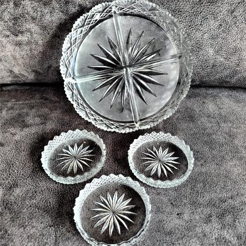 Kristallen Bonbon schaaltje +3 onderzettertjes, Huis en Inrichting, Keuken | Servies, Schaal of Schalen, Overige stijlen, Glas