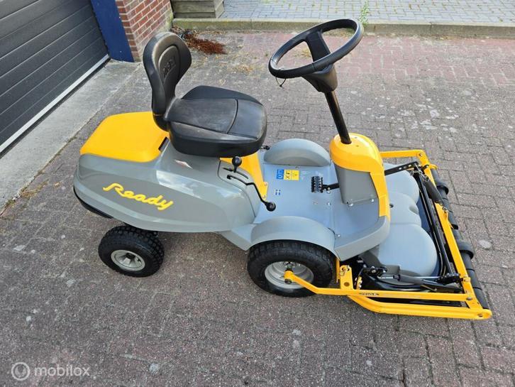 Zitmaaier  frontmaaier stiga  mulch nieuwmaaidek, Tuin en Terras, Zitmaaiers, Zo goed als nieuw, Elektrische starter, Mulchfunctie