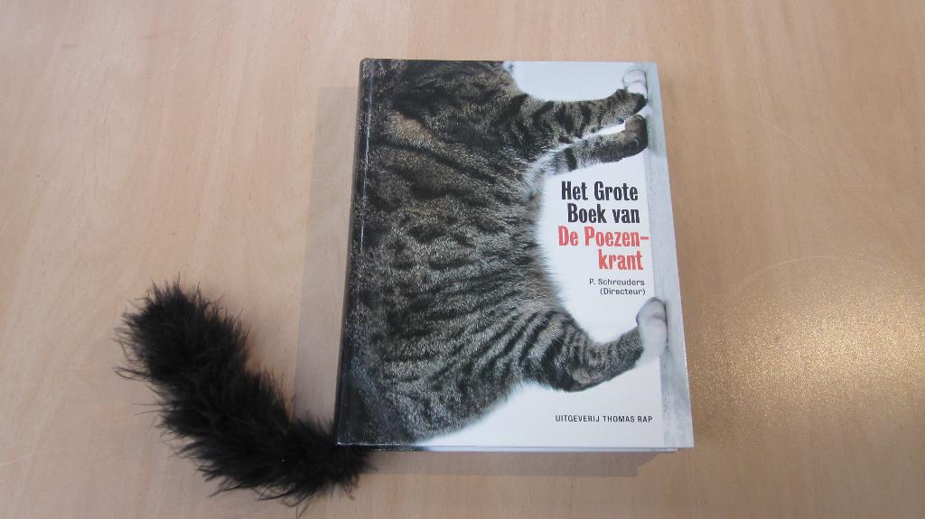 Het Grote Boek van De Poezenkrant, Boeken, Piet Schreuders, Ophalen of Verzenden, Zo goed als nieuw, Katten