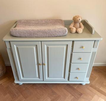 Vintage baby commode clay beschikbaar voor biedingen