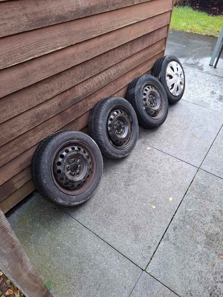 Banden 155/65R14 + Stalen Velgen C1, Auto-onderdelen, Banden en Velgen, Banden en Velgen, Zomerbanden, 14 inch, 155 mm, Personenwagen