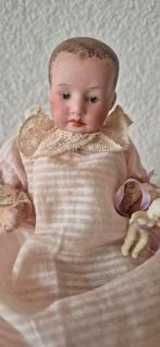 Antiek Porseleinen Popje - 16cm, Antiek en Kunst, Ophalen of Verzenden