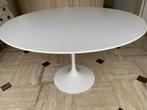 Eero Saarinen Tulip tafel wit, 120cm diameter en 4 stoelen, Ophalen, Zo goed als nieuw
