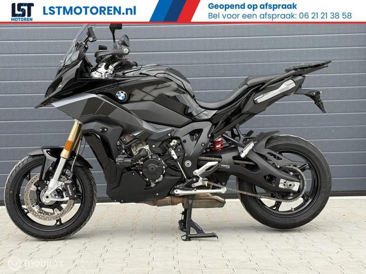 BMW S 1000 XR TRIPLE BLACK 2024 2165 KM! BTW motor!, Motoren, Motoren | BMW, Bedrijf, Toermotor, meer dan 35 kW