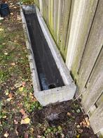 Betonnen Drinkbak / Plantenbak, Ophalen, Vee