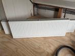2 radiatoren, Ophalen of Verzenden, Zo goed als nieuw, Radiator, 30 tot 80 cm