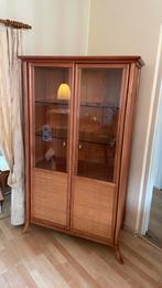 Roberti Rattan vitrinekast, Huis en Inrichting, Kasten | Vitrinekasten, Ophalen, Zo goed als nieuw, Glas