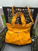 Maïs gele leren tas met schouderband. Echt leer. Schoudertas, Ophalen of Verzenden, Zo goed als nieuw, Geel, Leer