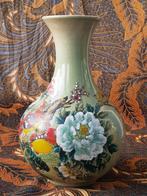Mooie antieke Chinese celadon vaas met bloemen en vogels., Antiek en Kunst, Ophalen of Verzenden
