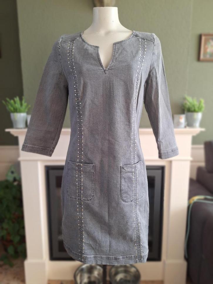 Caroline Biss spijker jurk M 38 goud zilver studs gratis ver, Kleding | Dames, Jurken, Zo goed als nieuw, Maat 38/40 (M), Grijs