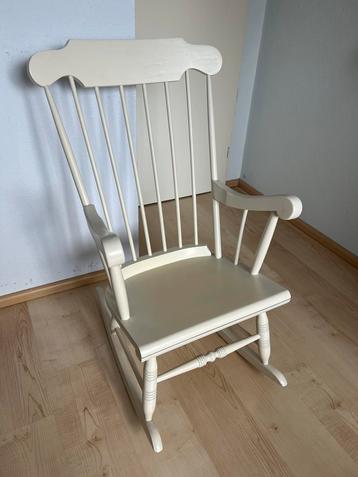 Schommelstoel beschikbaar voor biedingen