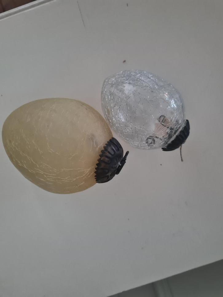 2 dik glazen kleine heksenballen set prijs 5 euro foto 1 en2, Diversen, Kerst, Zo goed als nieuw, Ophalen of Verzenden