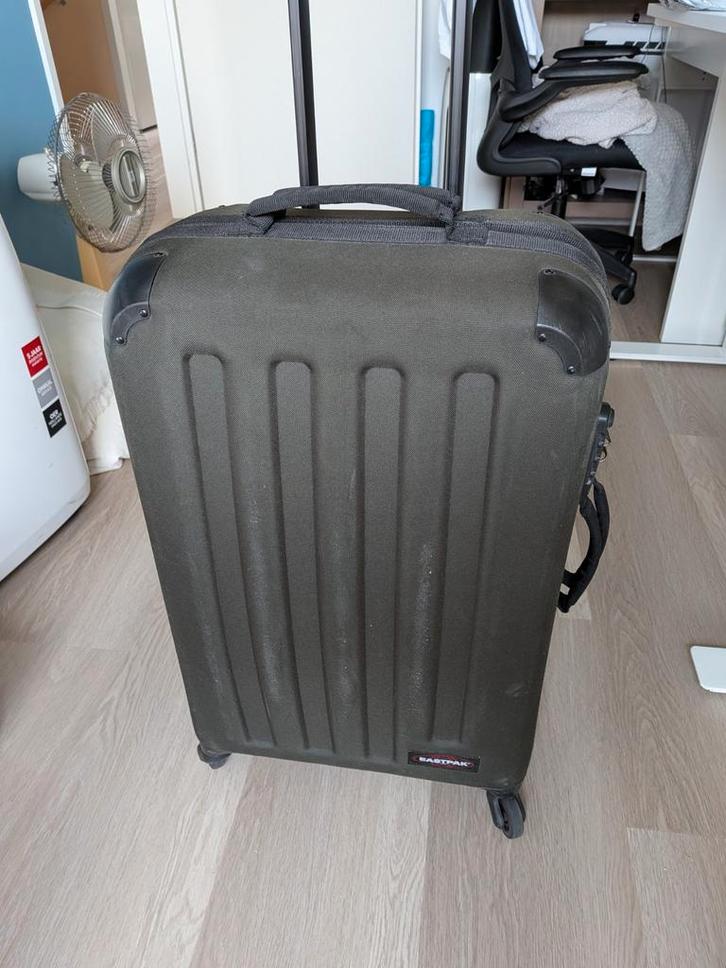 Eastpak Tranzshell M koffer, Sieraden, Tassen en Uiterlijk, Koffers, Hard kunststof, 35 tot 45 cm, Ophalen