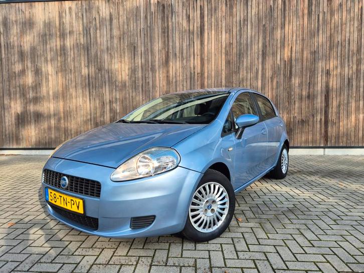 Fiat Punto 1.4 5DR Grande AUTOMAAT 2006 airco 194DKM nap inr, Auto's, Fiat, Particulier, Punto, ABS, Airbags, Airconditioning