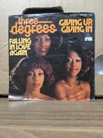 Three degrees - Giving up,giving in, 7 inch, Single, Ophalen of Verzenden, Zo goed als nieuw