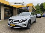 Mercedes-Benz GLA 200 Ambition Automaat Navi (bj 2015), Auto's, Mercedes-Benz, 715 kg, Te koop, Zilver of Grijs, Geïmporteerd