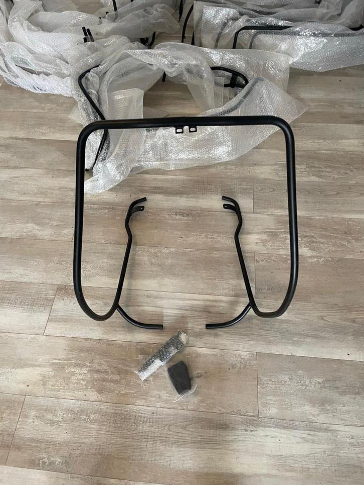 Vespa SprintPrimavera valbeugel matzwart GLOEDNIEUW COMPLEET, Motoren, Tuning en Styling, Ophalen of Verzenden