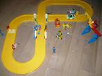 een plastiek autobaan lijk op playmobil maar het is play ok, Ophalen of Verzenden, Gebruikt, Complete set