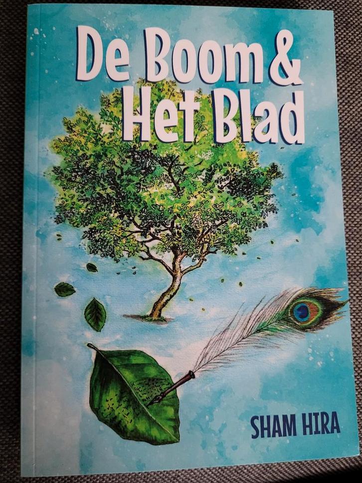 De Boom & Het Blad - Sham Hira, Boeken, Romans, Zo goed als nieuw, Nederland, Ophalen of Verzenden
