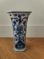 Delfts blauwe bekervaas van De Porceleyne Fles | 1985, Ophalen, Gebruikt, Blauw, Aardewerk of Porselein