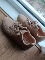 Skechers ongedragen beige maat 41, Ophalen of Verzenden, Zo goed als nieuw, Beige, Sneakers of Gympen