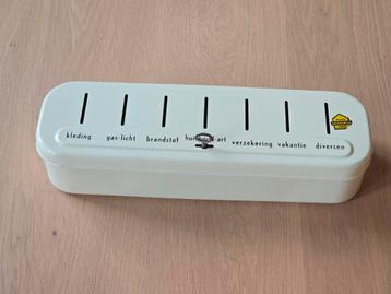 Vintage 60S Brabantia huishoudkistje met sleutel €20 !! beschikbaar voor biedingen