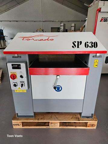 Vandiktebank 630 breed Elektrisch hoog  / laag  beschikbaar voor biedingen