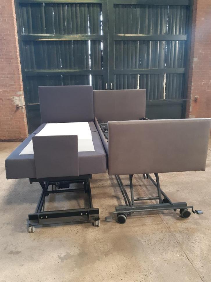 2 Luxe hoog/laag,  zorg bedden, Diversen, Verpleegmiddelen, Nieuw, Ophalen