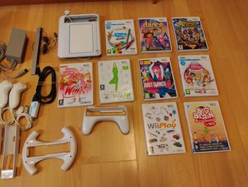 Nintendo Wii met Waveboard u Draw en 9 spellen kabels beschikbaar voor biedingen