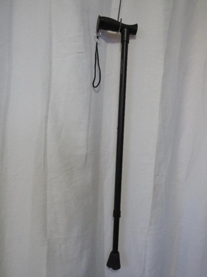 zwarte verstelbare wandelstok+ polsbandje 106,5 cm vitility, Diversen, Wandelstokken, Gebruikt, Verstelbaar, Ophalen of Verzenden