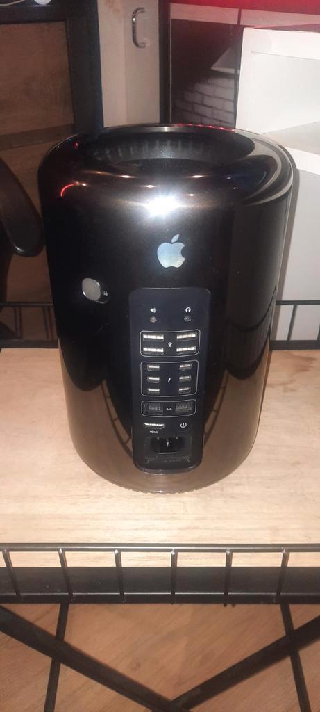 Apple Mac Pro 2013/Intel Xeon E5/64gb ram/1TB ssd, Computers en Software, Apple Desktops, Zo goed als nieuw, Mac Pro, SSD, 3 tot 4 Ghz