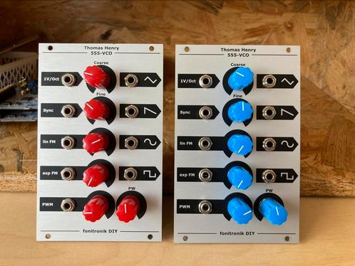 2 x Eurorack oscillators (Thomas Henry 555), Muziek en Instrumenten, Synthesizers, Zo goed als nieuw, Overige aantallen, Overige merken