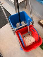 Poetskar met emmers en dweilen, Ophalen, Dweilemmer, -bak, of -wagen