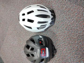 2x nieuwe fietshelm, niet gebruikt. beschikbaar voor biedingen