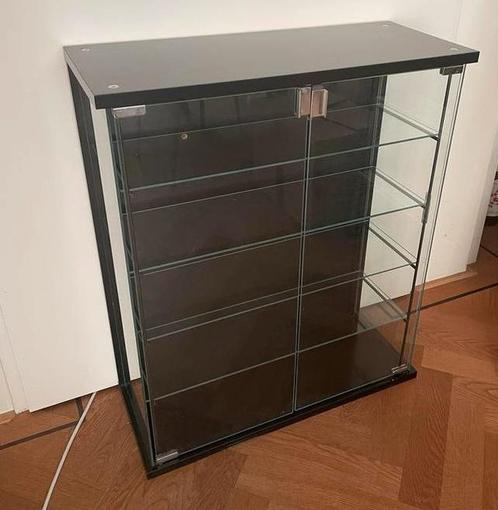 IKEA Vitrinekastje Zwart - CD Kast, Huis en Inrichting, Kasten | Vitrinekasten, Gebruikt, Minder dan 100 cm, 50 tot 100 cm, 25 tot 50 cm