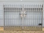 Antiek massief smeedijzeren tuinhek tuinpoort met paal, Verzenden, Zo goed als nieuw, IJzer, Sierhekwerk