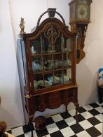 Antieke Hollandse vitrinekast, Ophalen
