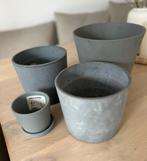4 Grijze Ikea Bloempotten, Kunststof, Gebruikt, Rond, Binnen