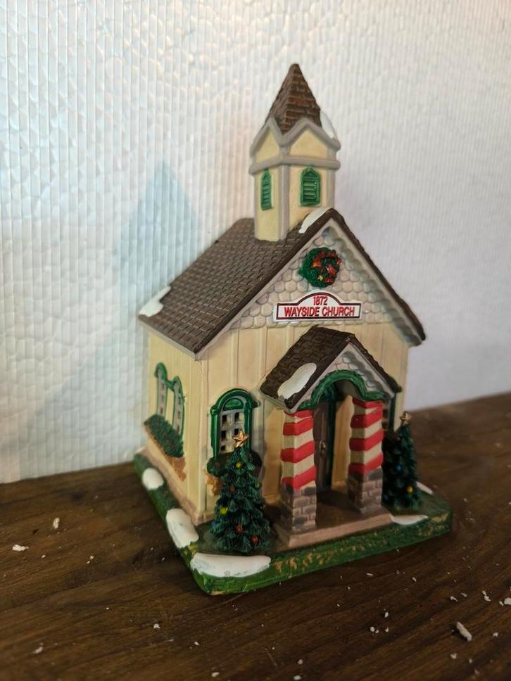 Lemax Kersthuisje - Charmante Kerk, Diversen, Kerst, Ophalen of Verzenden
