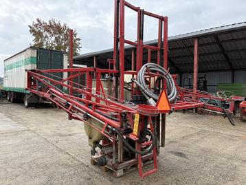 Agrifac + Douven veldspuit beschikbaar voor biedingen