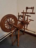 Antiek houten spinnewiel, Hobby en Vrije tijd, Spinnewielen en Spinnen, Ophalen, Niet werkend, Spinnewiel