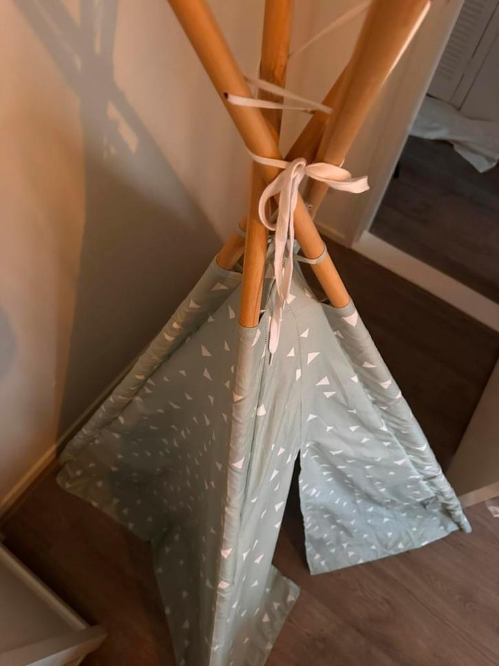 Tipitent / speeltent, Kinderen en Baby's, Speelgoed | Speeltenten, Gebruikt, Ophalen